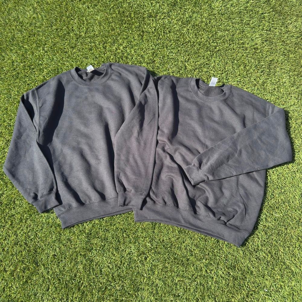 Gildan Men's Black Sweatshirt